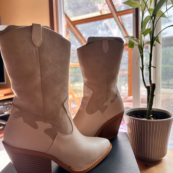 Lulus Hanxy Cream Suede Pointed-Toe Mid-Calf Boots Size 5.5 - Picture 6 of 12